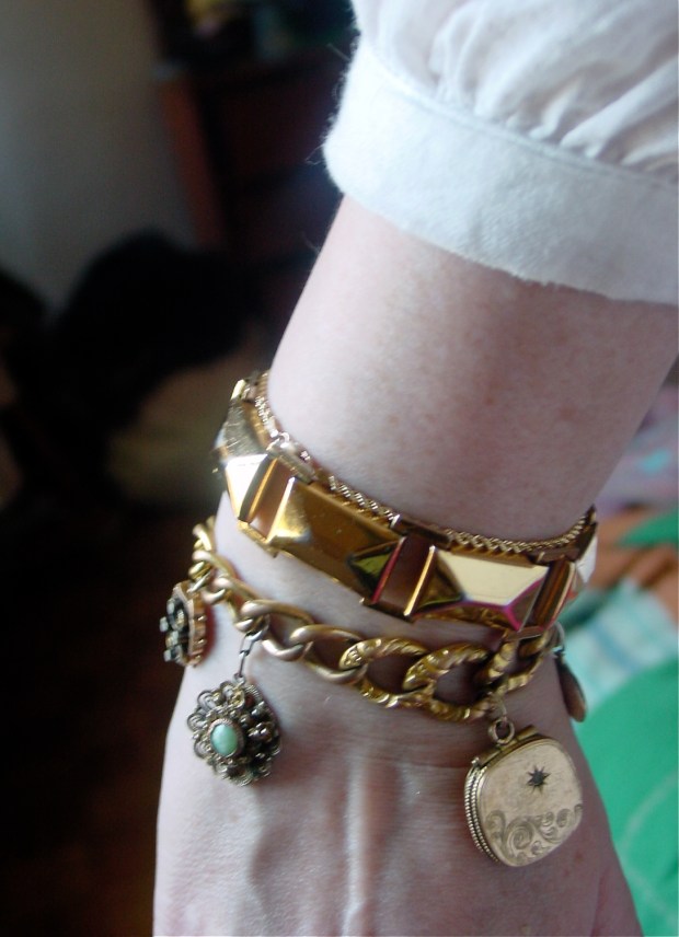 GF Fob Charm bracelet, 10K chain, costume bracelet