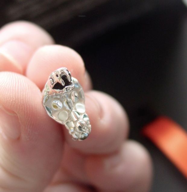 John Hardy Year of the snake tie tac