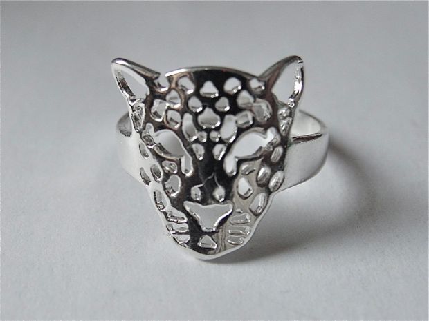 Leopard RIng