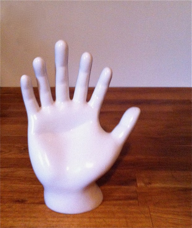 donkey six fingered hand