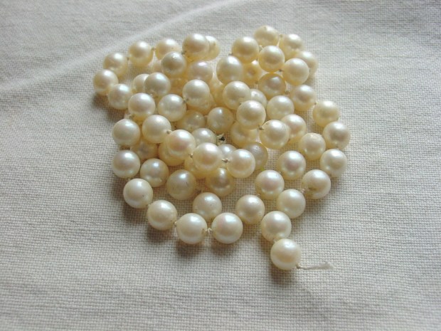 broken pearl necklace