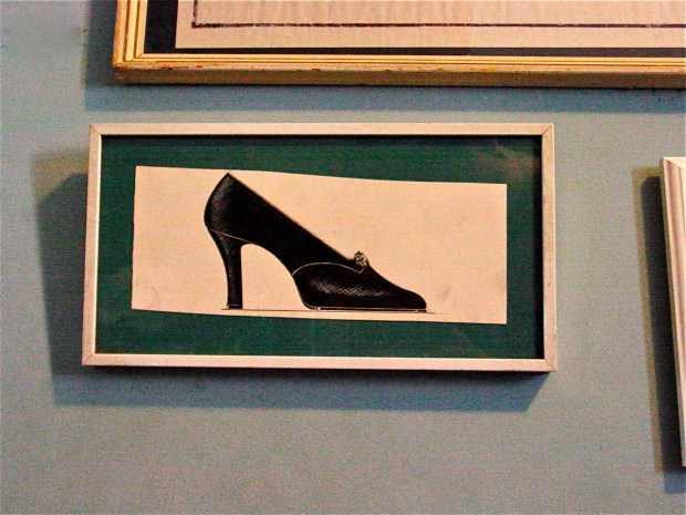 Vintage pen and ink illustration of a shoe