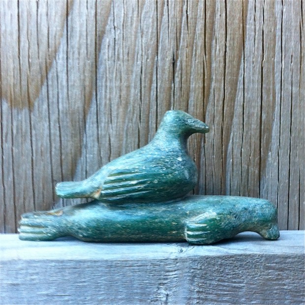 Kowtynoo bird and seal