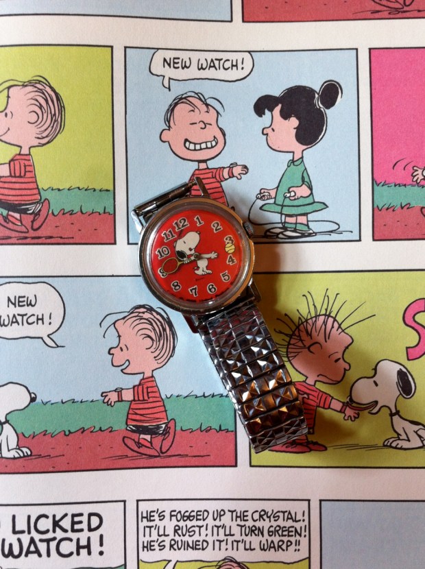 snoopy tennis watch