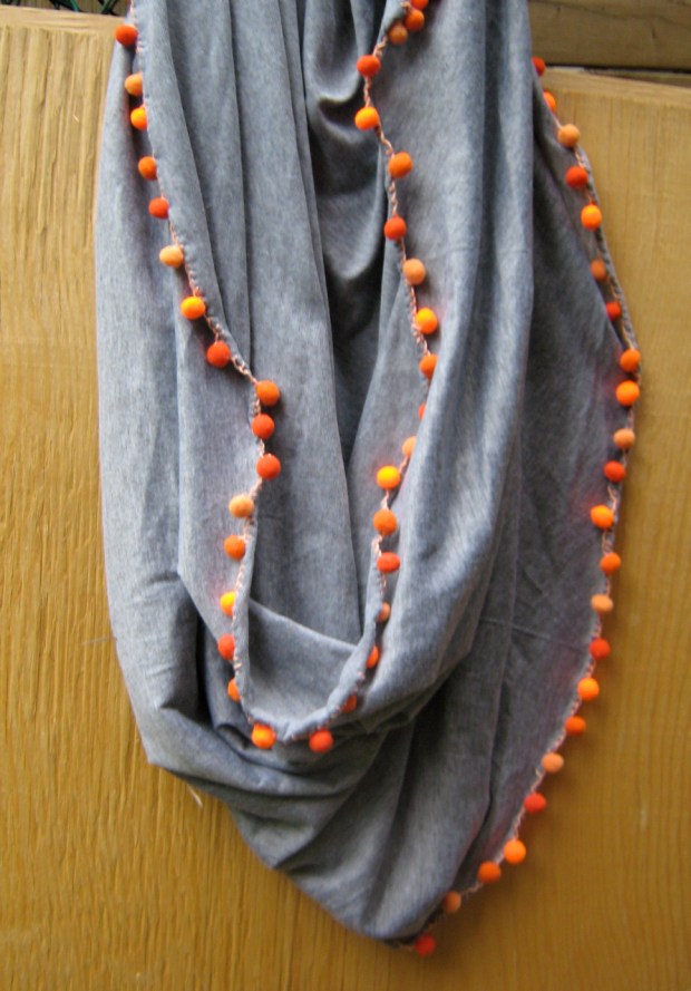 pompon infinity scarf