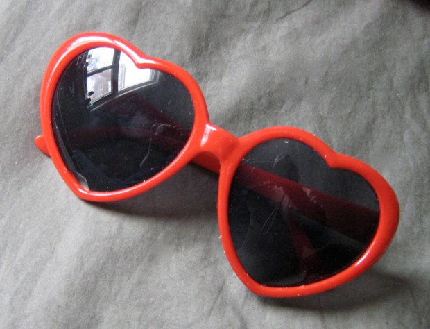 heart shaped glasses