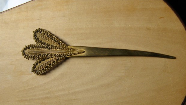 brass hairstick 1