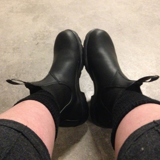 black blundstones