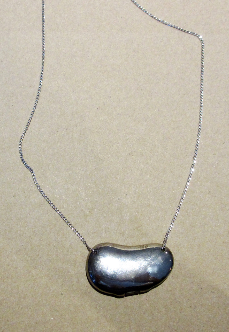 halston bean necklace