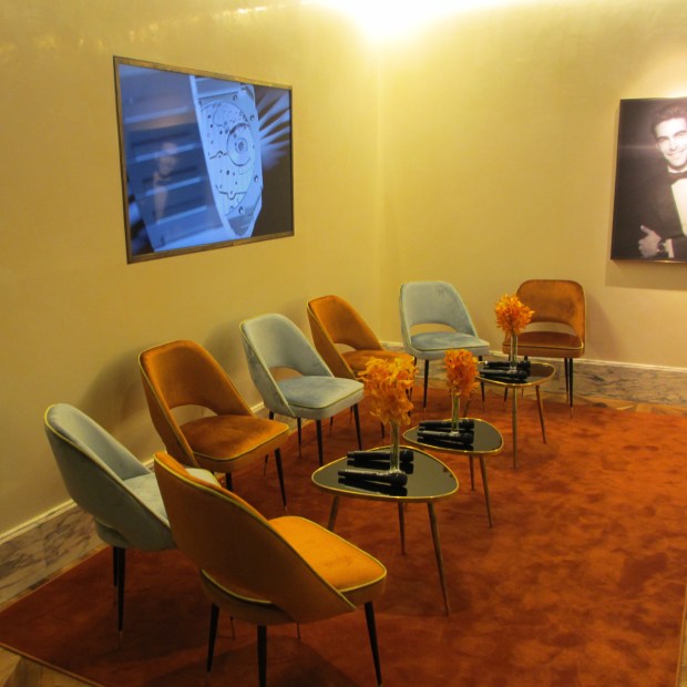 blog bulgari chairs