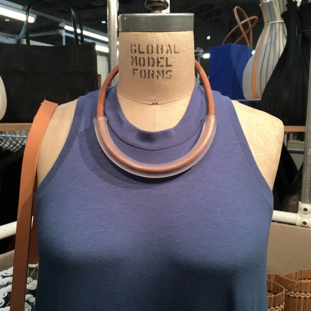 03E282FE-2294-4FAF-A07B-259E699F5E9B