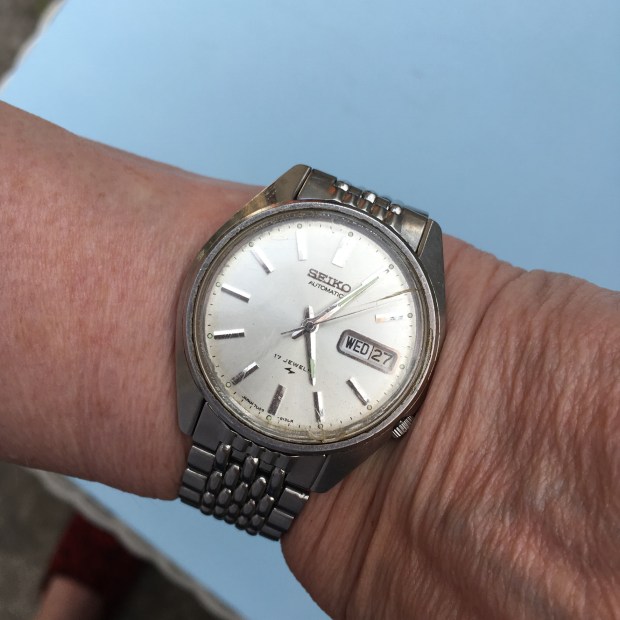 E9D4FC95-2386-4045-961F-D96A0C6EE85D