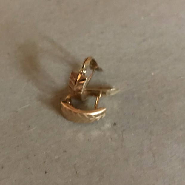 3745C9AF-22AA-4D86-B463-EFFB4E6DF02D