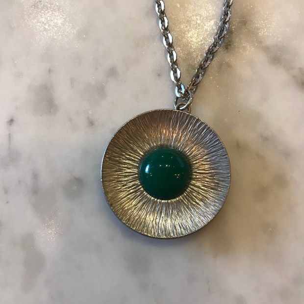 A32D0516-9B1F-418C-8CBA-A5C6C0F61CE4