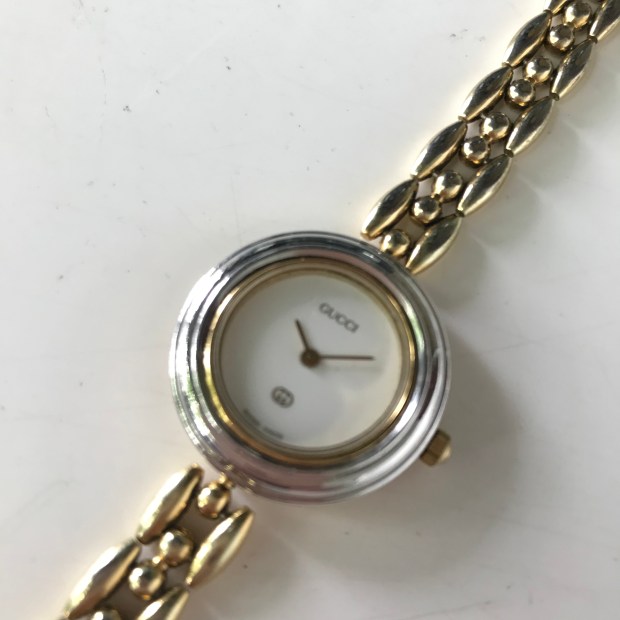 E05B1265-21D0-42BB-8B67-27C8F0468CC2