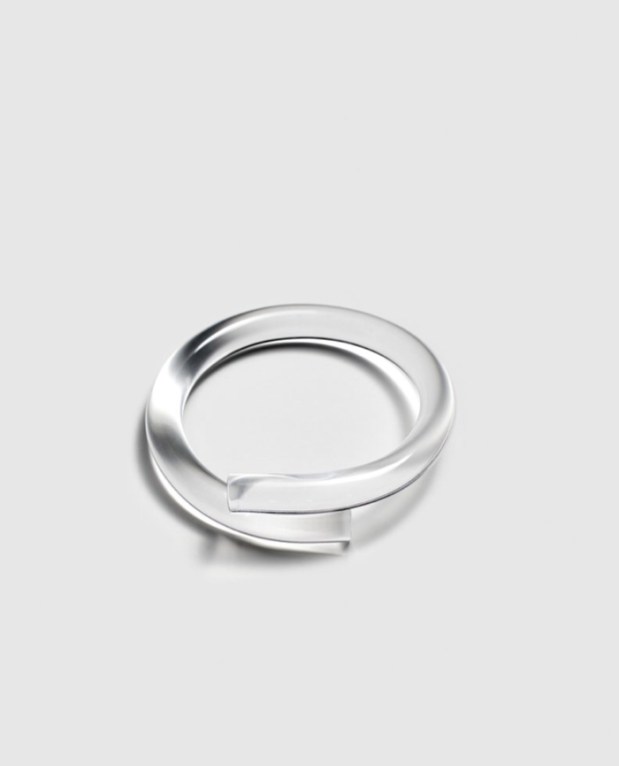 6700D6A4-0F48-4858-B90D-1A3B2D6FC8AE