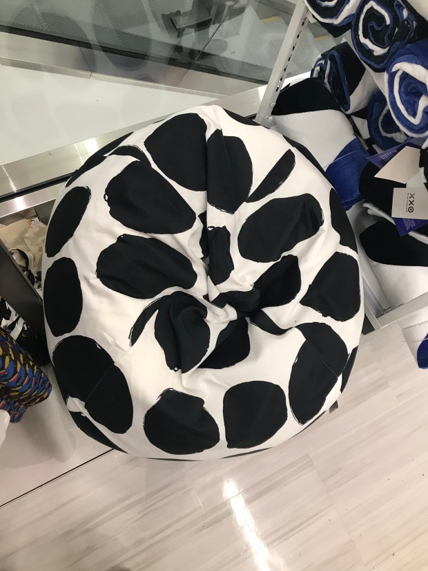 B5A969CE-FEAB-43A8-A7B8-55EA77FE6B89