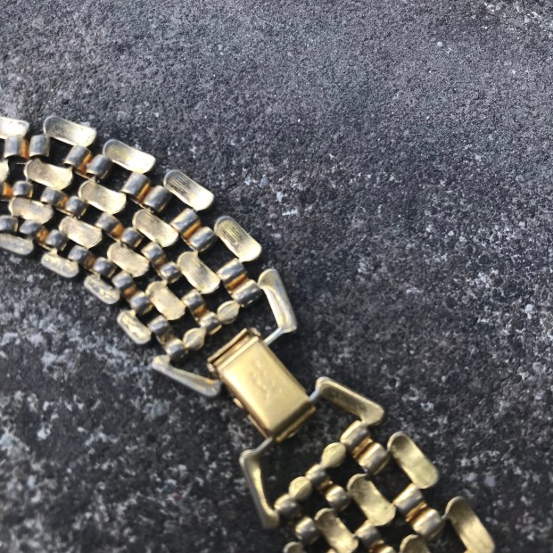 93C5E634-74E4-4209-A7C9-61D872590308