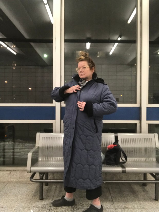 6D6B15EE-A966-4EE3-88CD-415CF238EE47