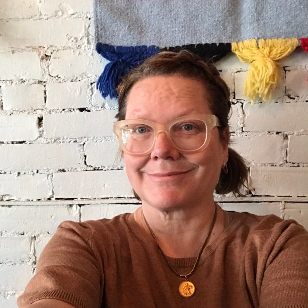 204BF2B2-1D3C-4AA1-BDB4-482C14E05D81