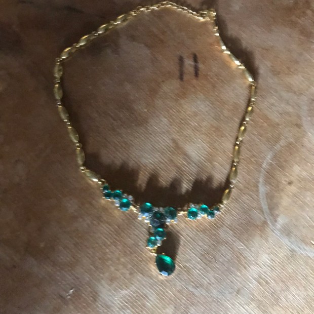 DD1000B5-3E57-4FB0-AF17-C2CF48803675