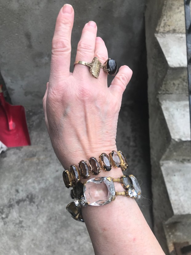 B7B24FCA-5E38-4B08-A2C3-CC0BCB4152B1