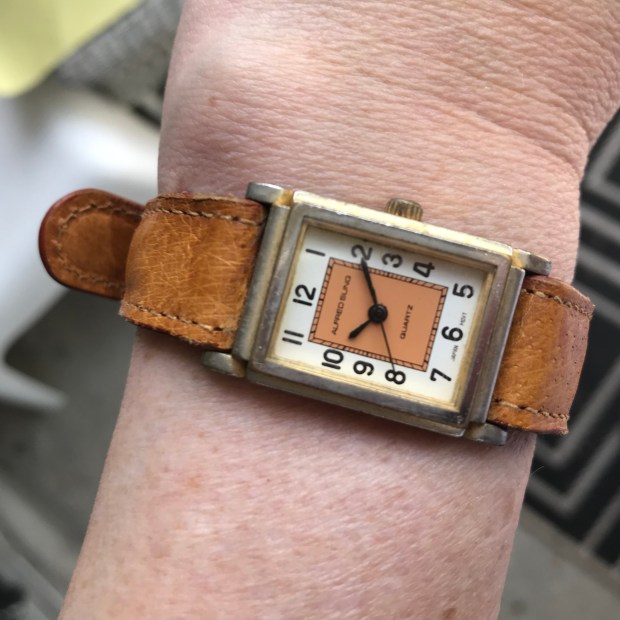 EFF833EF-19AE-46D9-85F4-6F721519F61B