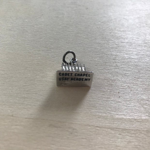 B2E57E1B-AF0A-434A-A44A-98DAE6DFFFA7