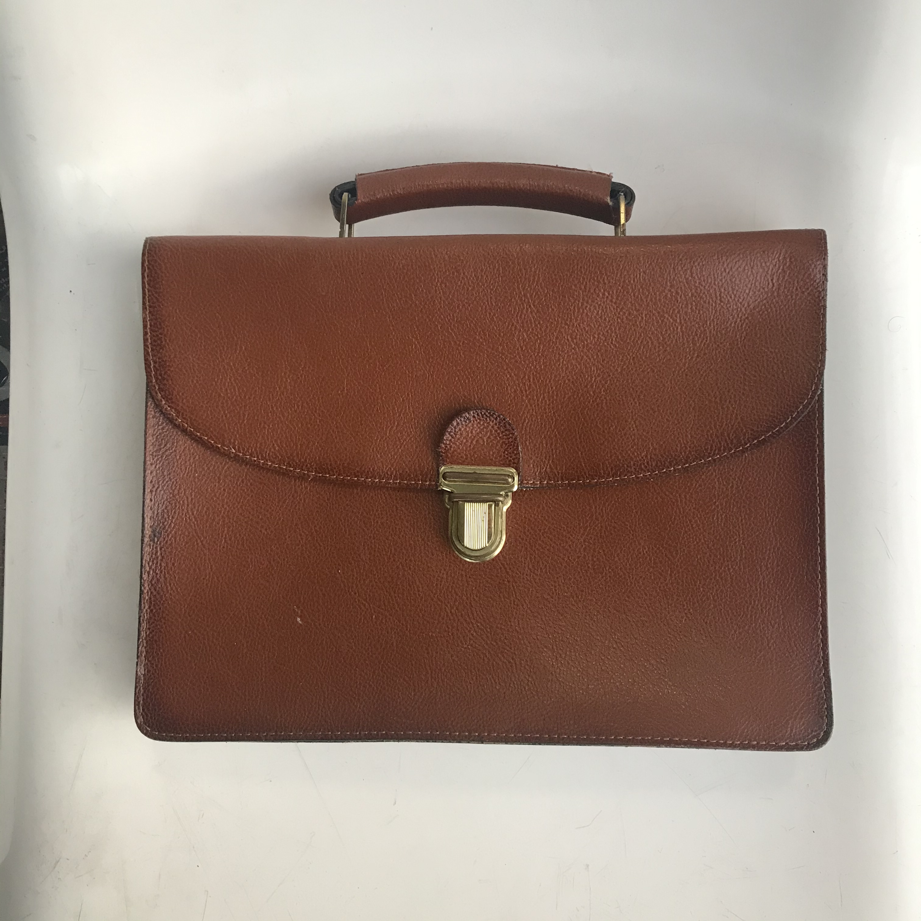 B9F8F463-DCDE-42C8-83BA-9CCA4AE0BFC3