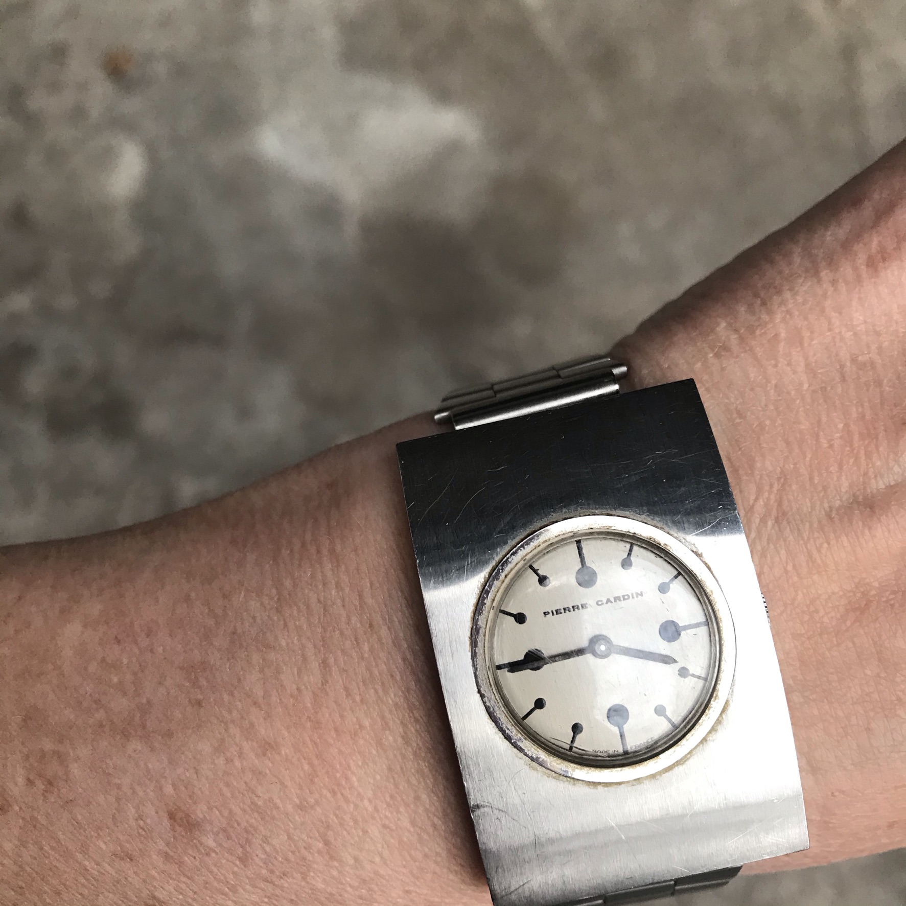 7B05B19A-3D67-43F6-A1DC-2ABE412DA36D